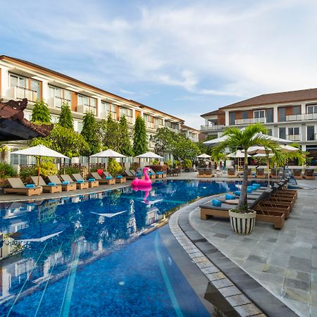 Kuta Beach Club Hotel Экстерьер фото